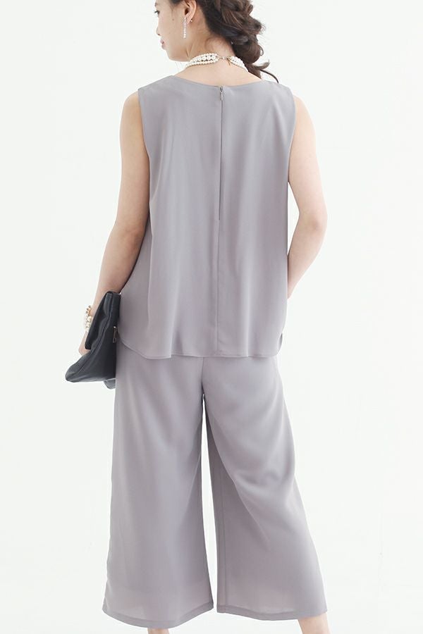 グレー（後ろ）