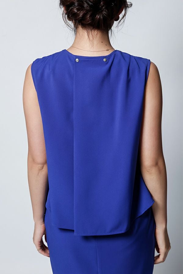 ブルー（後ろ）