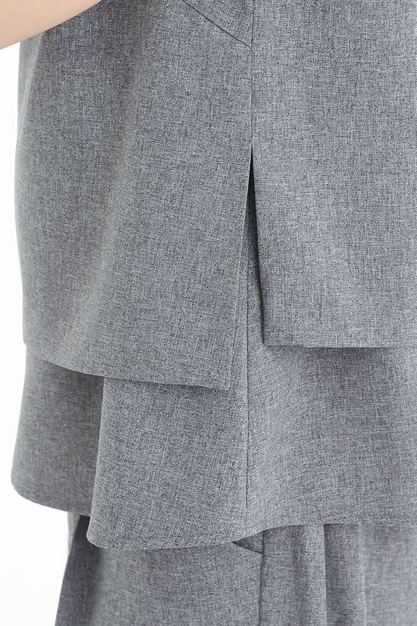 トップスフリル