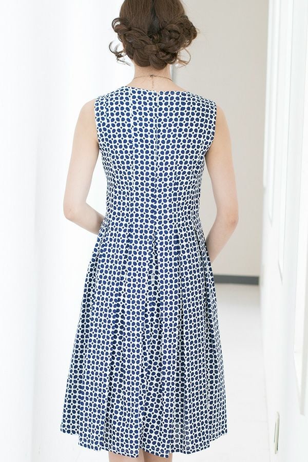 ネイビー（後ろ）