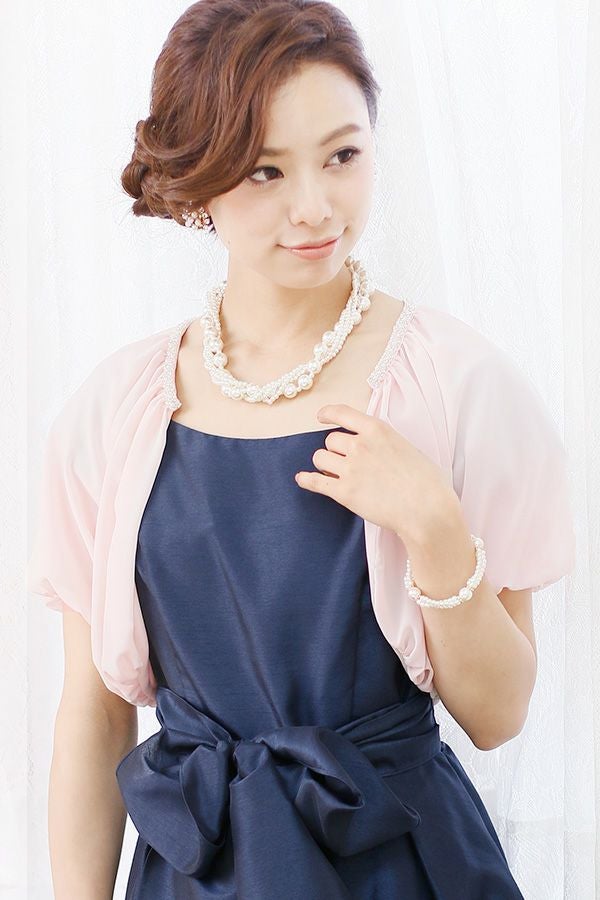 ピンクアイボリー