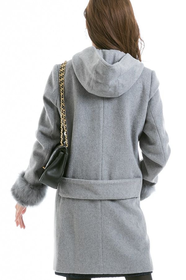 ライトグレー（後ろ）