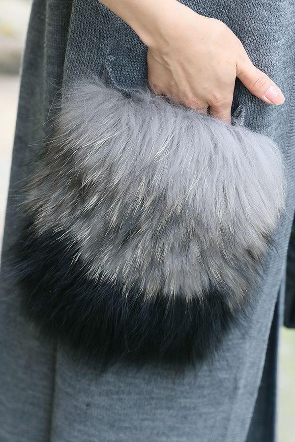 ポケット（ファー取り外し可）