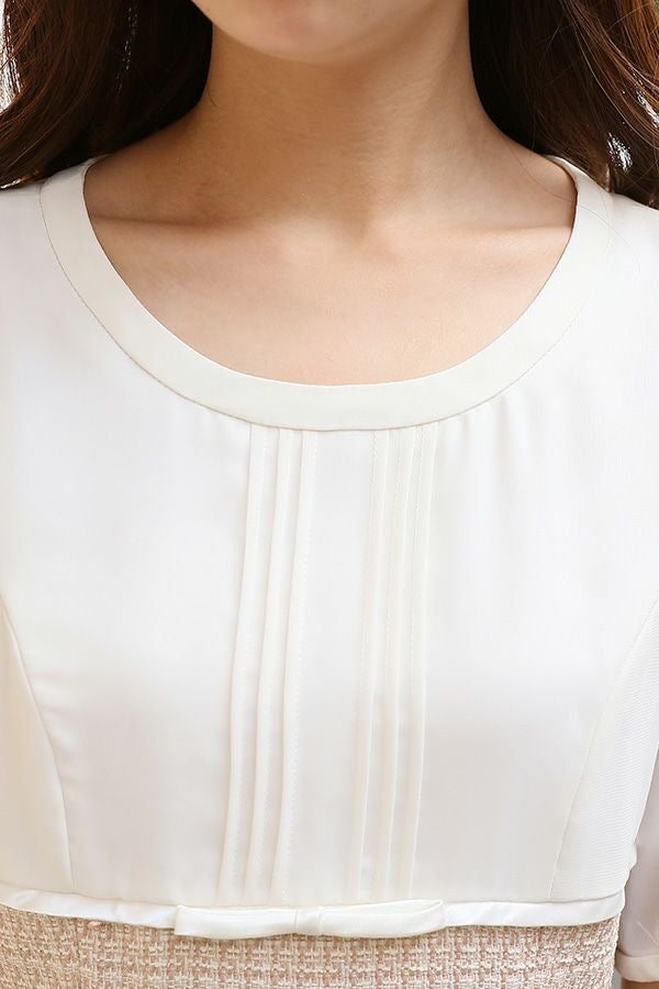 首元（ワンピース）