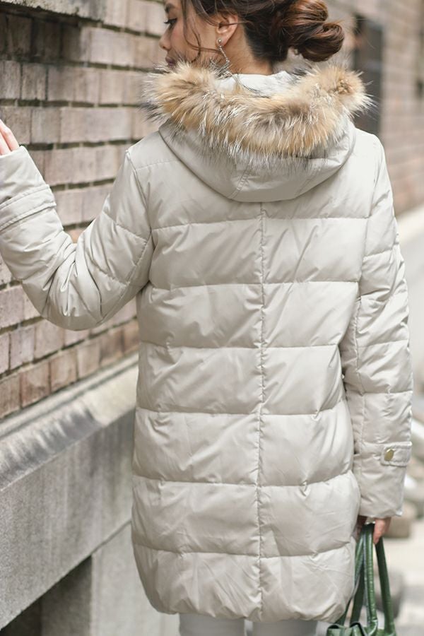 グレージュ（後ろ）