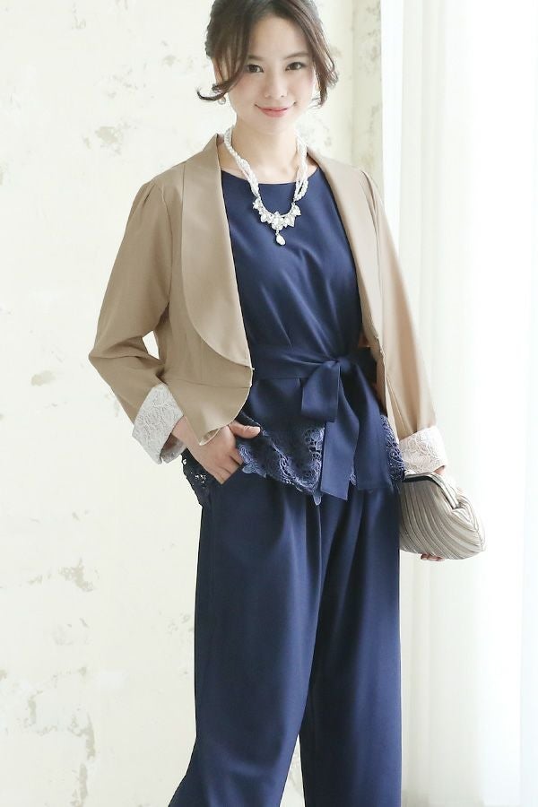 ベージュ（全身）