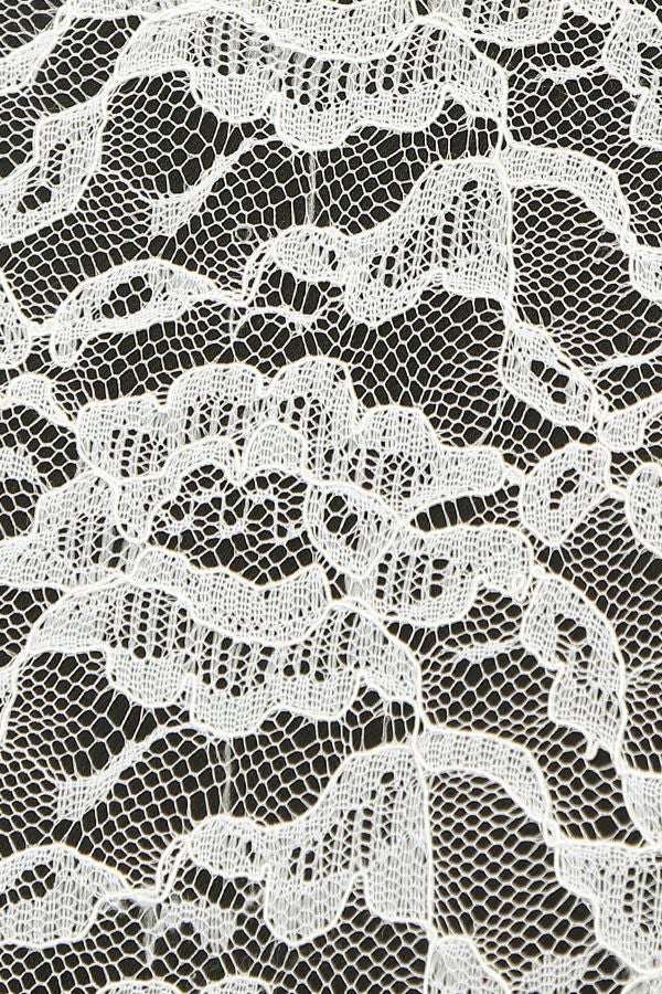 素材感(レース部分)