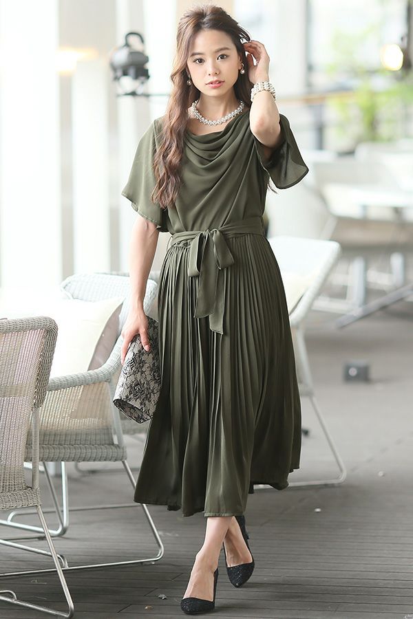 イメージ（カーキ）