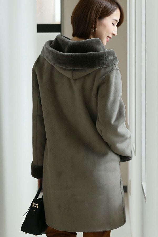 グレー（後ろ）