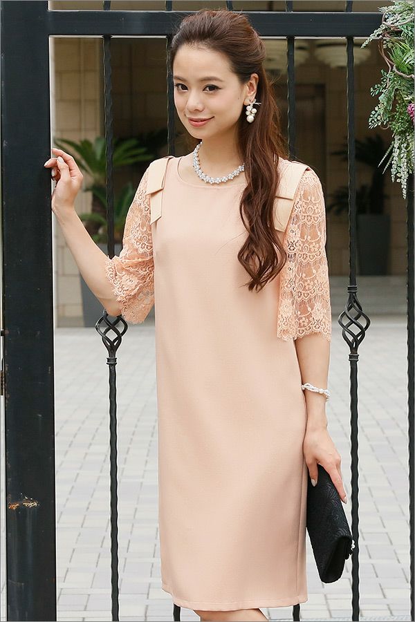 ピンクベージュ