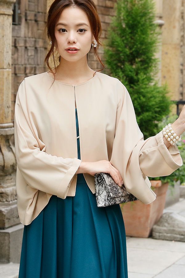 ベージュ（前）