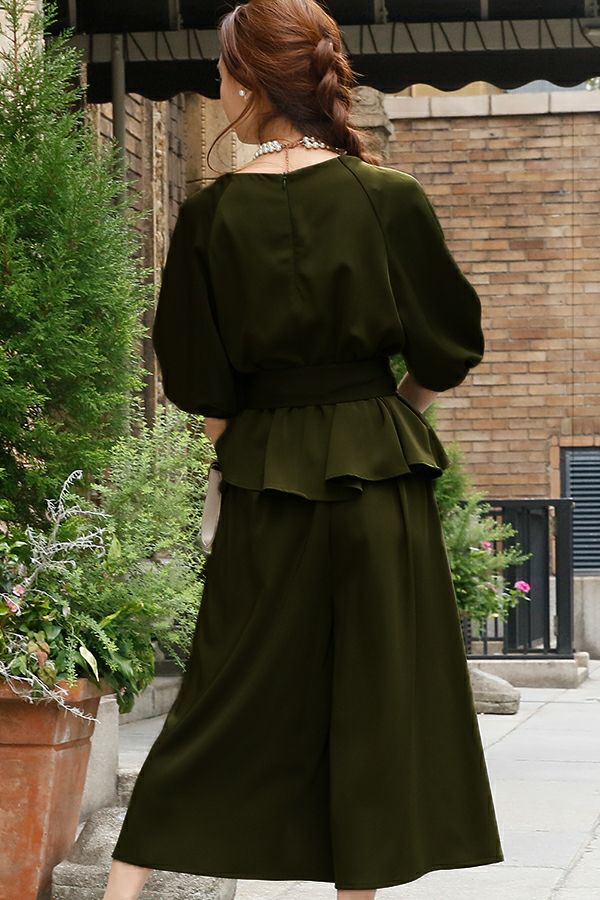 カーキ（後ろ）