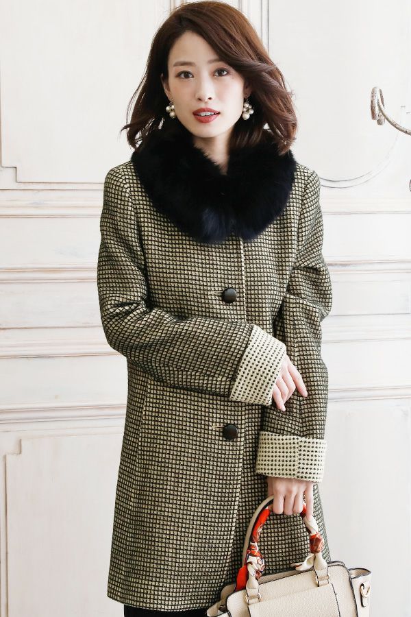 ベージュ（前）