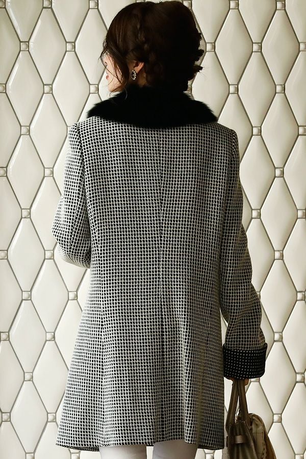 ブラック（後ろ）