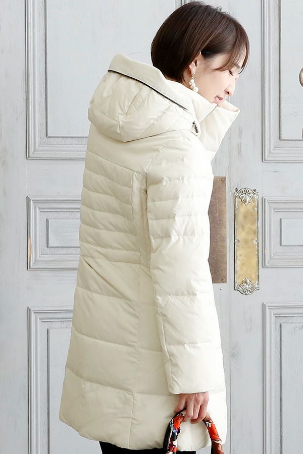 クリーム（後ろ）