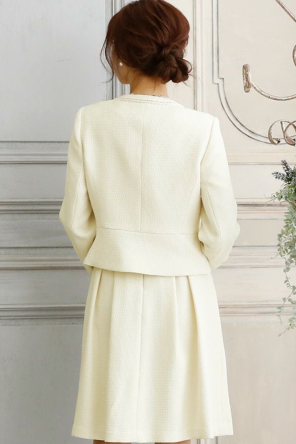 ベージュ（後ろ）