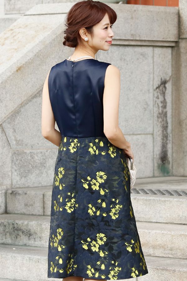 ネイビー（後ろ）