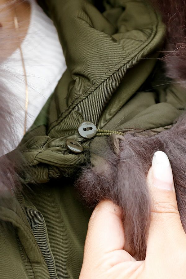 ファー（ボタン）