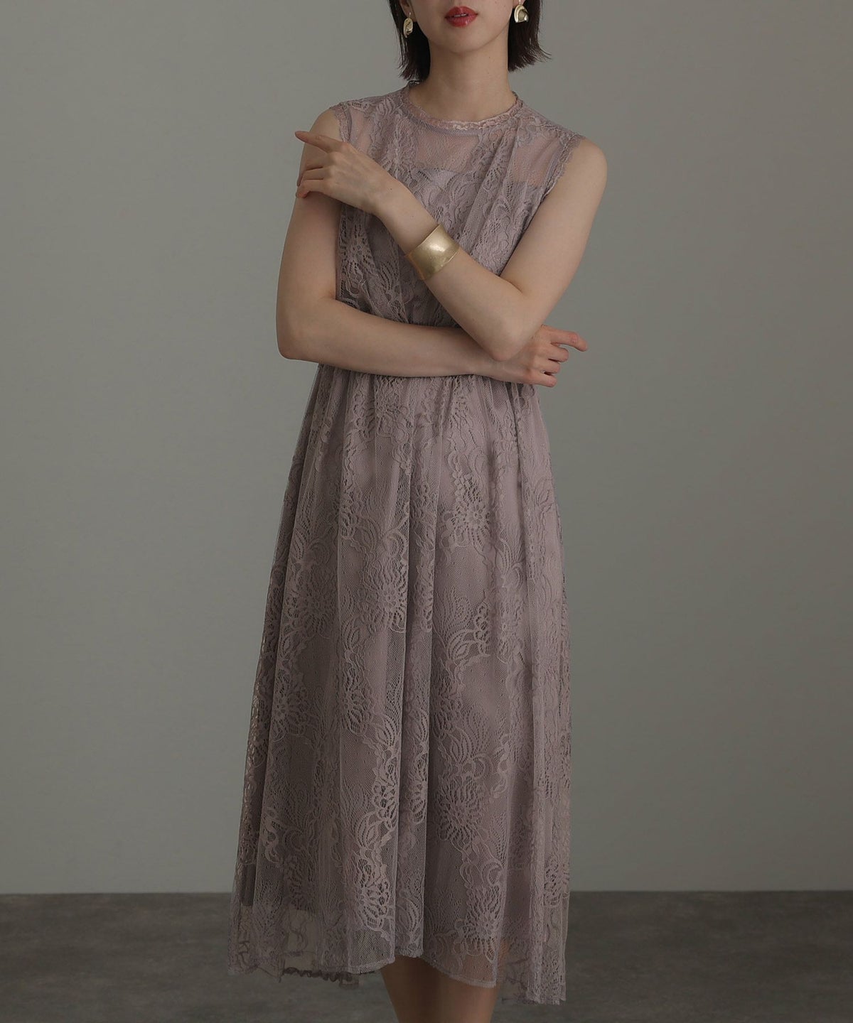 ダークグリーン