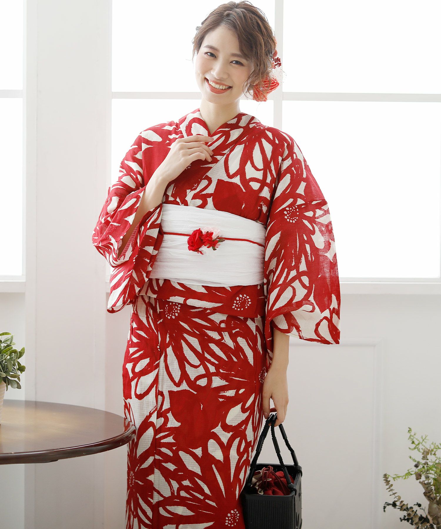 浴衣4点セット◇ダリア浴衣✖️麻の葉柄半幅帯✖️天然石帯留✖️真田紐 真紅ダリア 浴衣4点セット（兵児帯） | PourVous（プールヴー