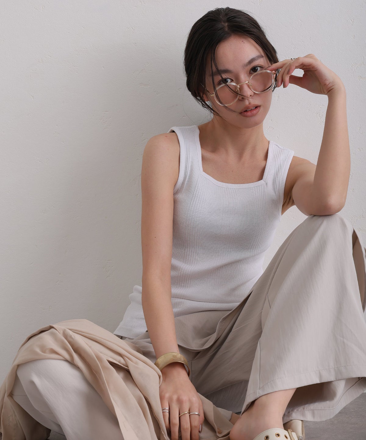 スクエアネックリブタンクトップ