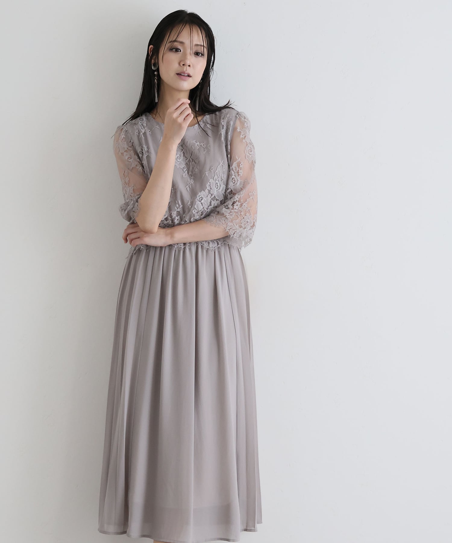 レースサイドプリーツワンピース｜PourVous