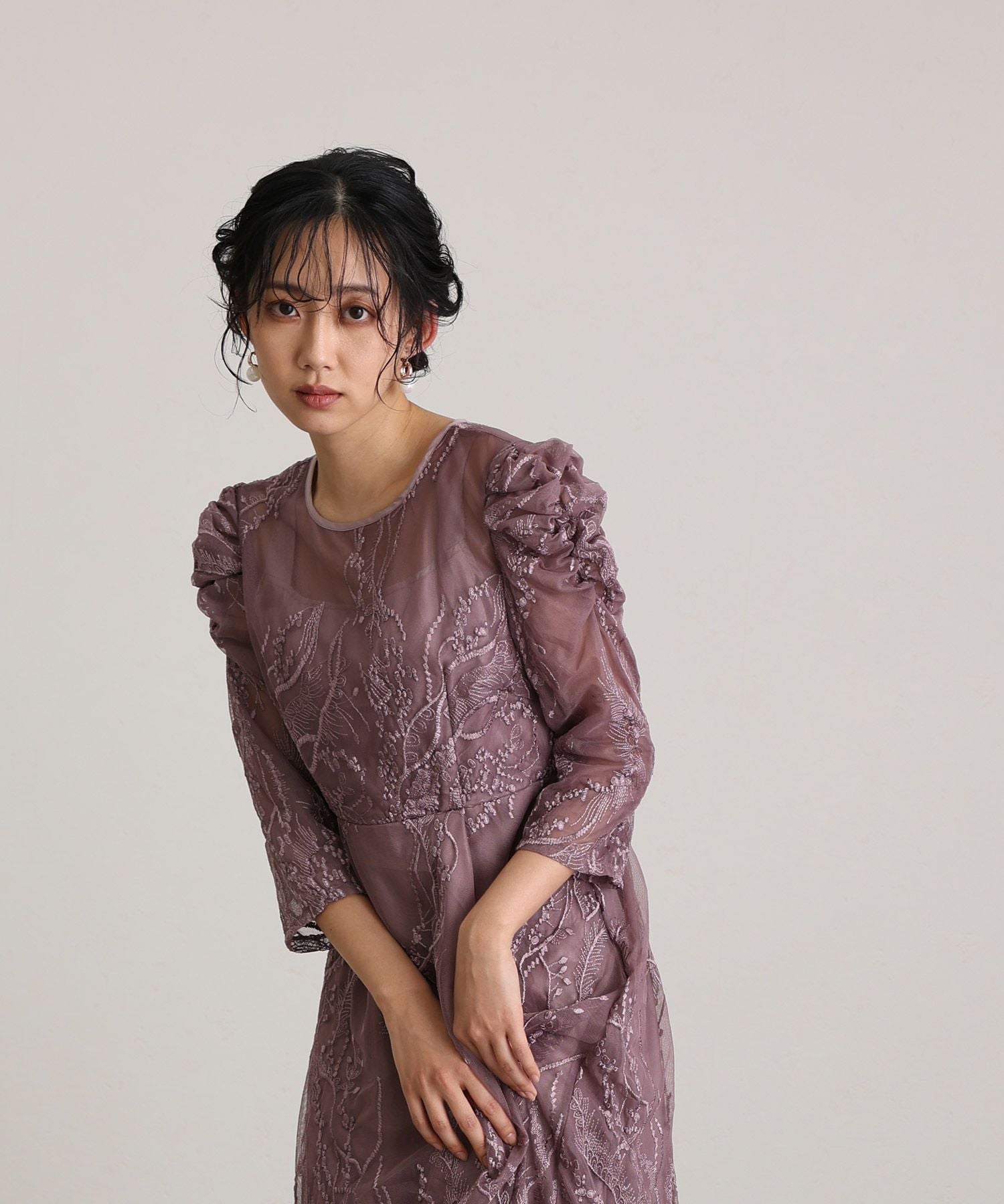 刺繍チュールシアーワンピース｜PourVous