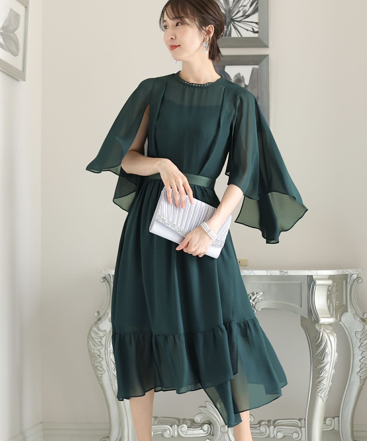 新品 sachat アシンメトリーティアードワンピ―ス 緑 アシンメトリーティアードワンピース｜PourVous