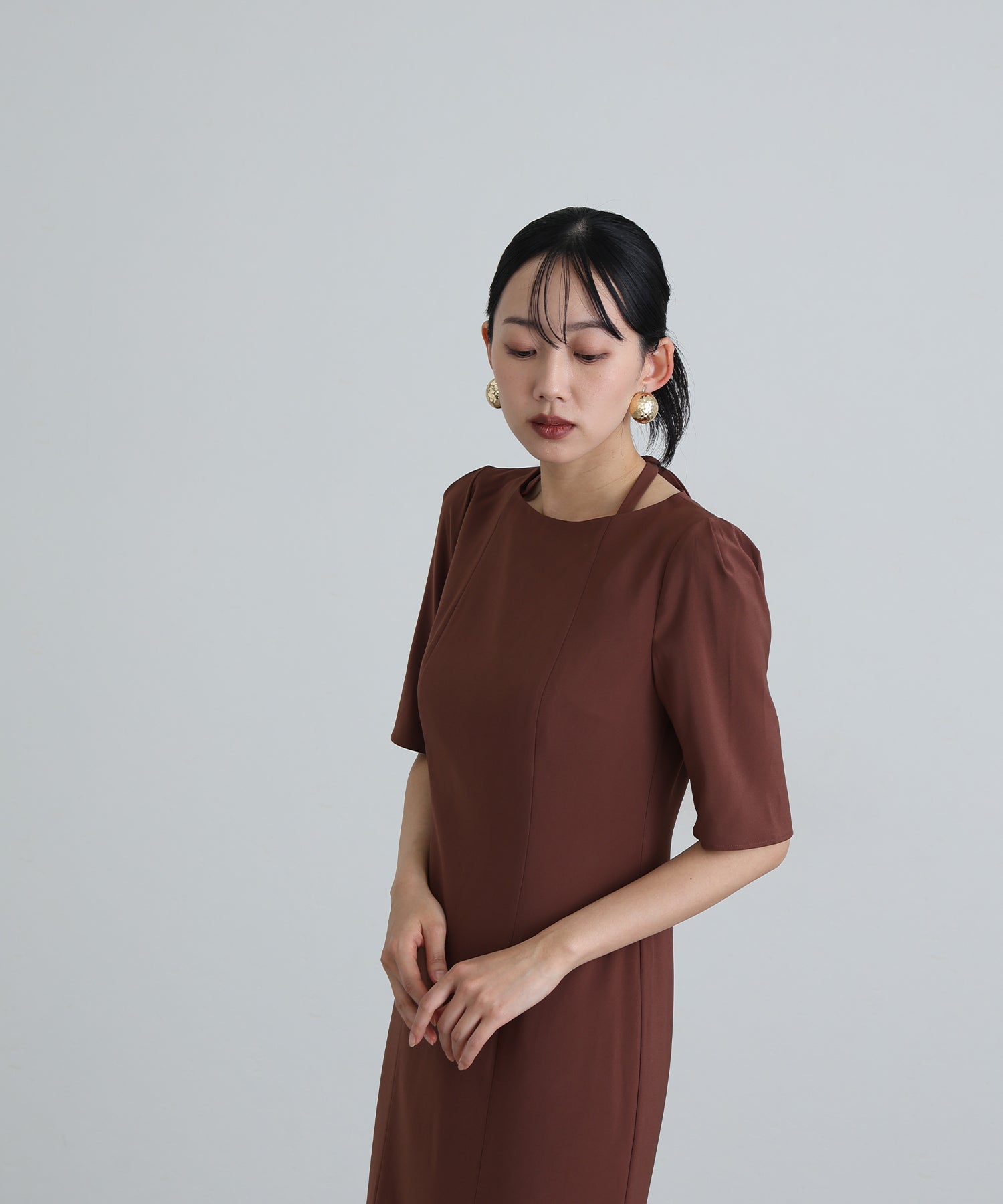 yh　Lunnamiu ウエスト切替プリーツワンピース 袖あり異素材ウエスト切替プリーツワンピース｜結婚式パーティの
