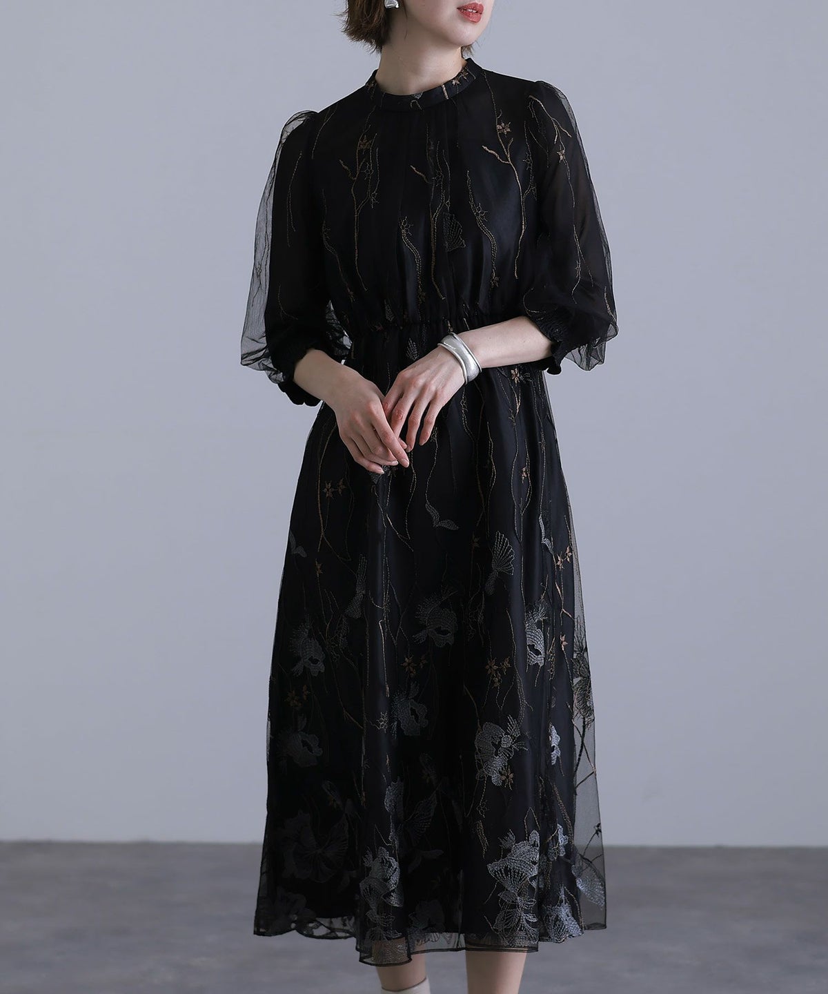 刺繍レースワンピース 
