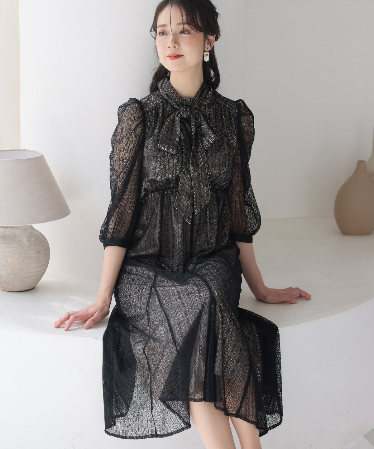 ボータイデザイン総レースワンピース