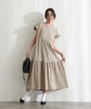 袖フレアノースリーブワンピース