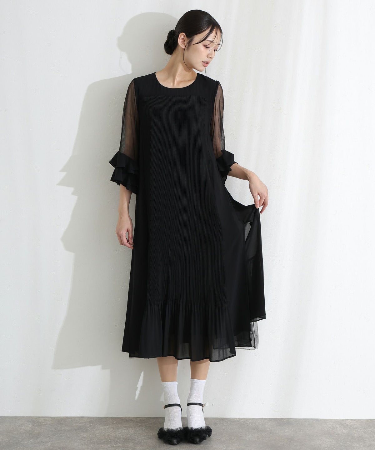 プリーツスリーブドレス