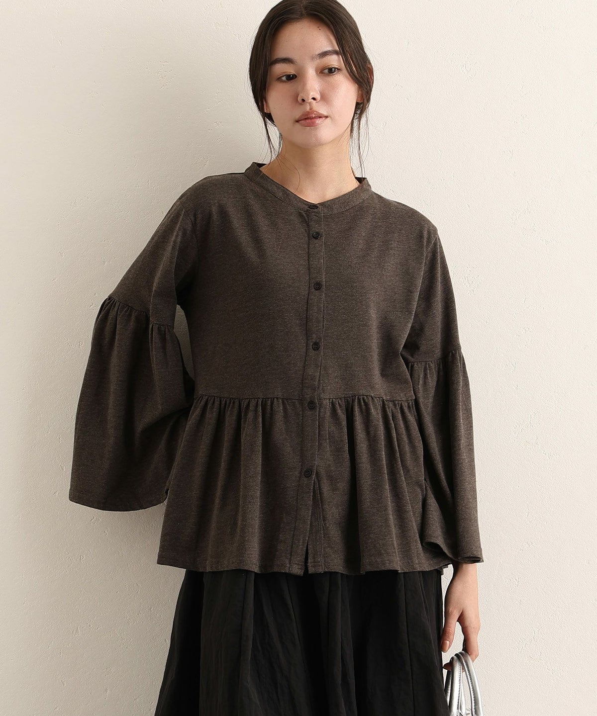 ペプラムギャザーブラウス風カットソー