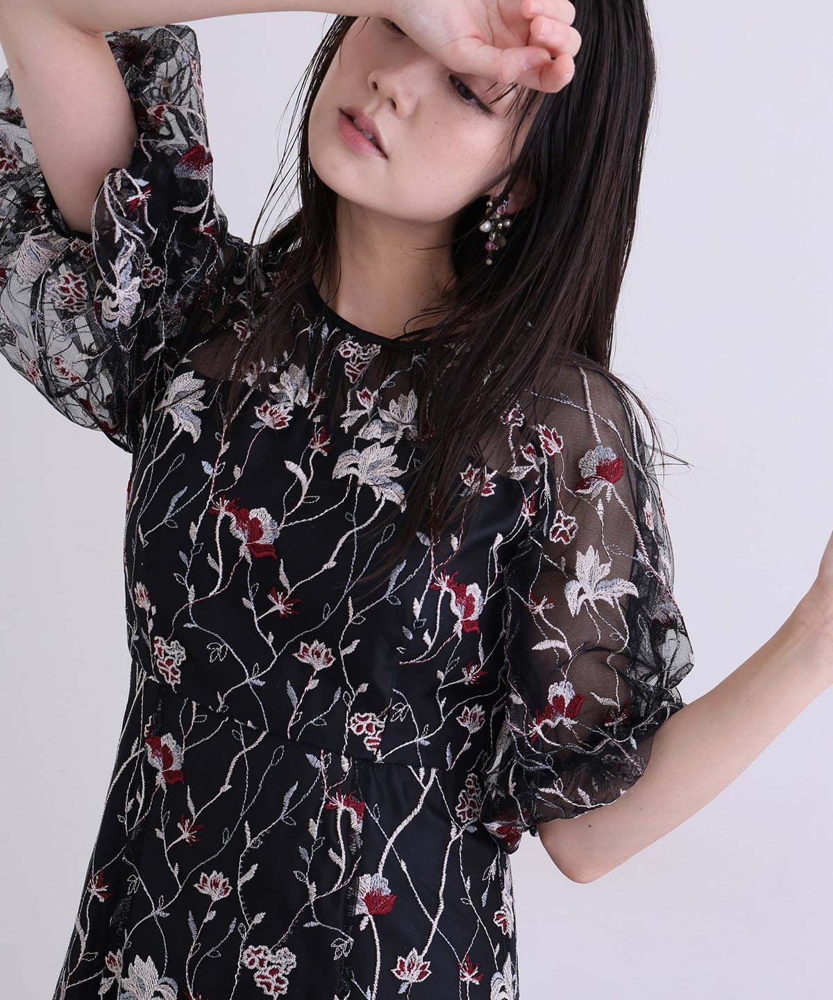 フローラル刺繍シアードレス