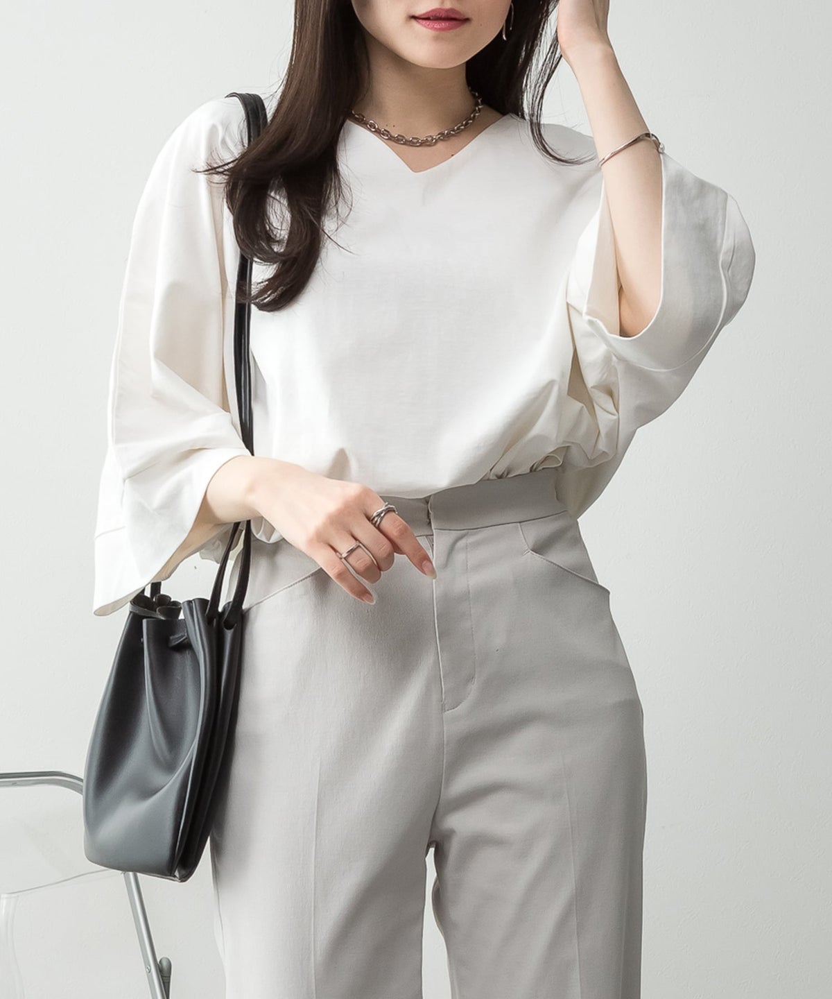 Vネック7分袖ドルマンTシャツ
